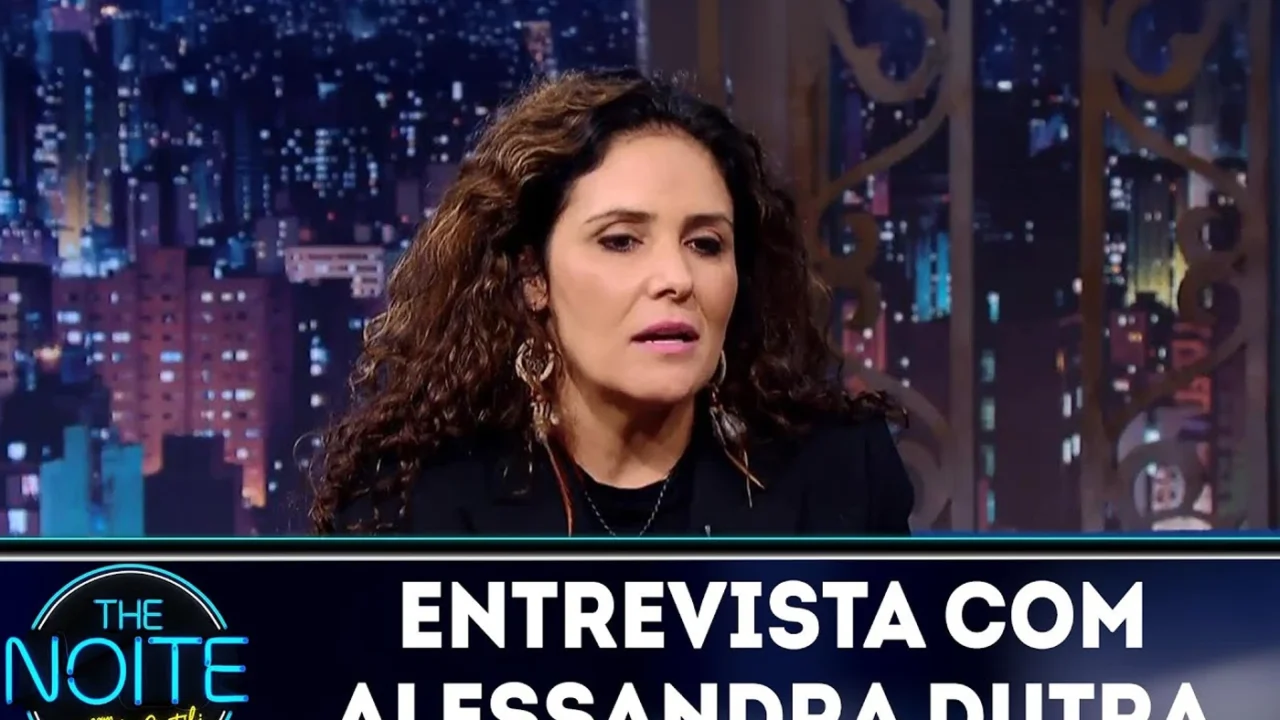 Ale Postali no The Noite com Danilo Gentili